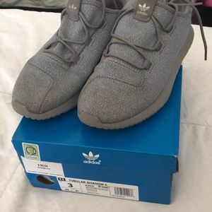 Adidas Tubular Shadow C in gray size 3